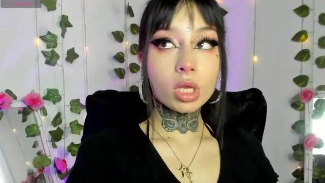 Thumbnail 2, liarodriguez_'s Stream at Chaturbate, 13 months ago