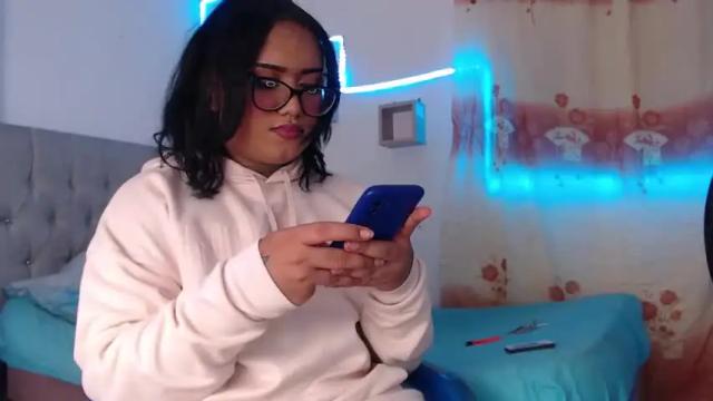 Image 3 of liascarlett Stream on Chaturbate on 17 months ago