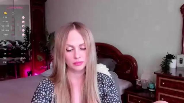 Image 3 of libby_nora Stream on Chaturbate on 13 months ago