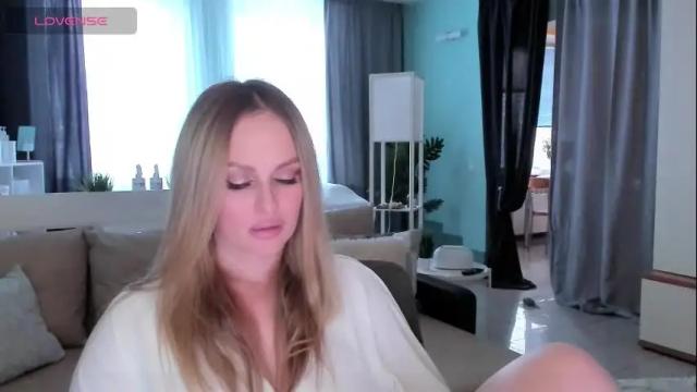Image 3 of libby_nora Stream on Chaturbate on 1 month ago