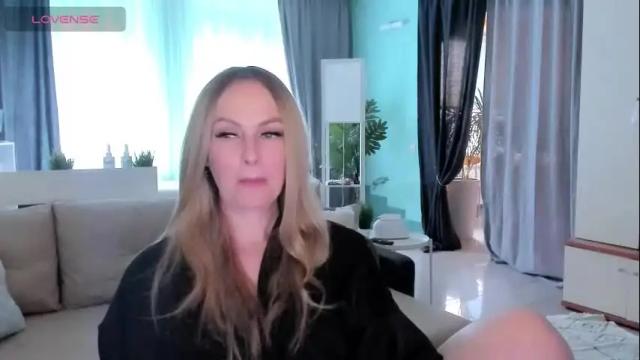 Image 11 of libby_nora Stream on Chaturbate on 18 days ago