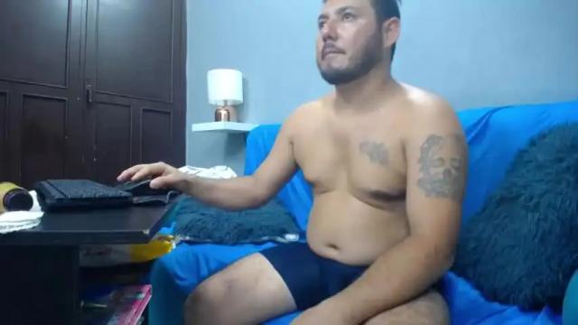 Image 2 of libia_bairon_32 Stream on Chaturbate on 15 months ago