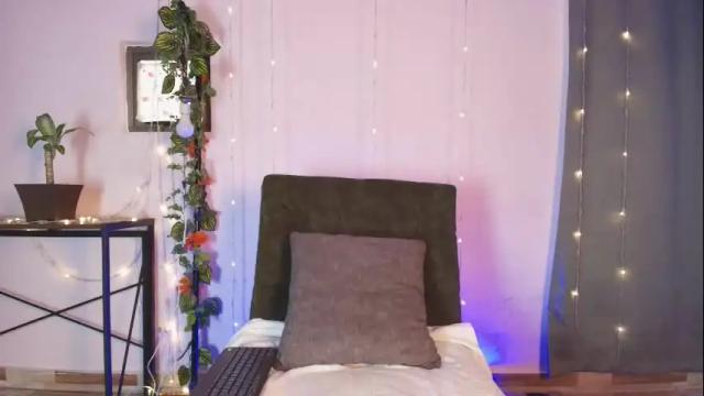Image 3 of liccy_hall Stream on Chaturbate on 9 days ago
