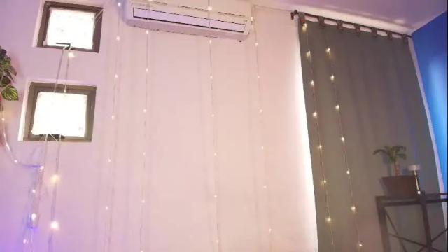 Image 8 of liccy_hall Stream on Chaturbate on 5 days ago