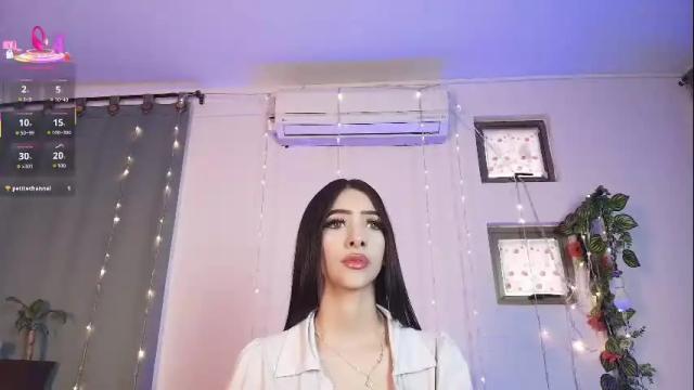Image 2 of liccy_hall Stream on Chaturbate on 1 month ago