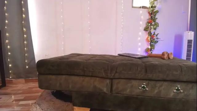 Image 11 of liccy_hall Stream on Chaturbate on 26 days ago