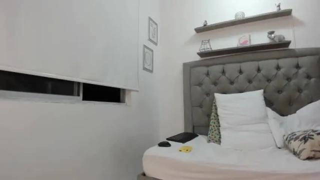 Image 3 of lichi_web Stream on Chaturbate on 17 months ago