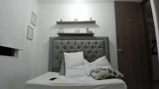 Image 4 of lichi_web Stream on Chaturbate on 17 months ago