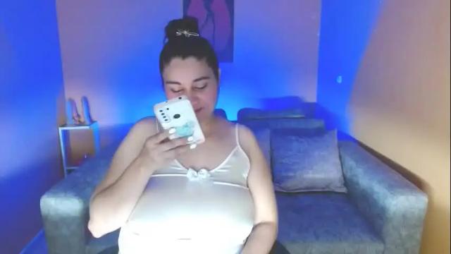 Image 6 of licy_klein Stream on Chaturbate on 17 days ago