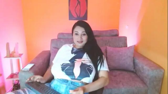 Image 10 of licy_klein Stream on Chaturbate on 4 months ago