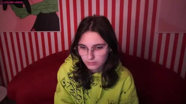 Image 10 of liessstar Stream on Chaturbate on 18 months ago