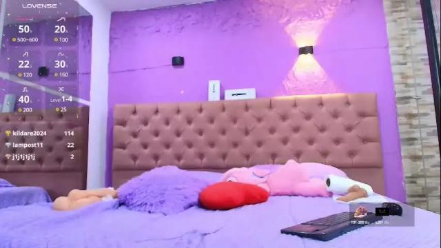 Image 2 of liiablossom Stream on Chaturbate on 1 month ago