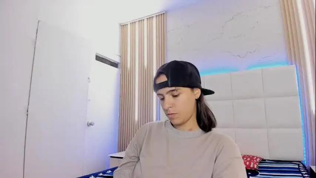 Image 2 of liiam_smith_ Stream on Chaturbate on 2 months ago