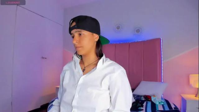 Image 3 of liiam_smith_ Stream on Chaturbate on 6 days ago