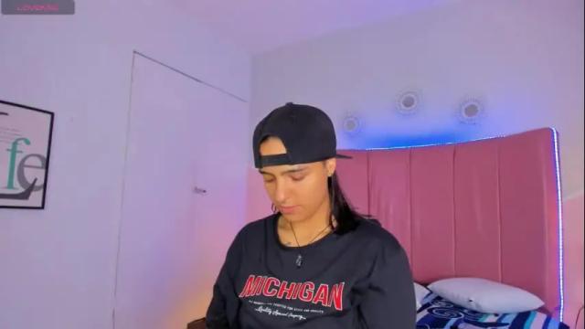 Image 2 of liiam_smith_ Stream on Chaturbate on 2 days ago