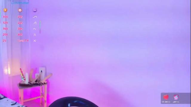 Image 8 of liiavega Stream on Chaturbate on 1 month ago