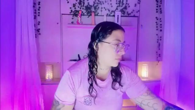 Image 3 of liiavega Stream on Chaturbate on 2 months ago