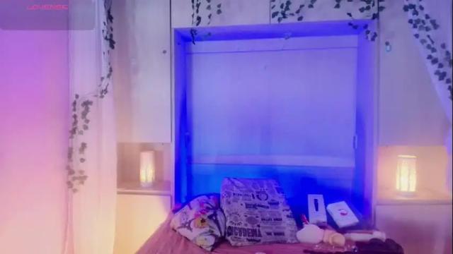 Image 2 of liiavega Stream on Chaturbate on 1 month ago