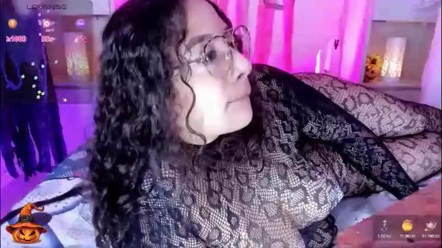 Image 12 of liiavega Stream on Chaturbate on 6 days ago