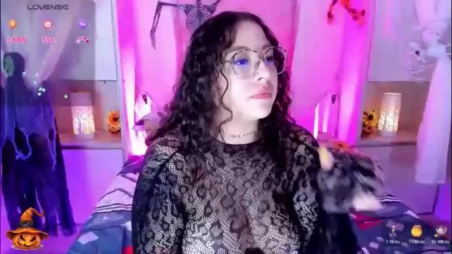 Image 3 of liiavega Stream on Chaturbate on 6 days ago