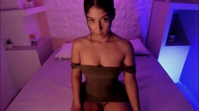 Image 4 of liizjones Stream on Chaturbate on 1 month ago