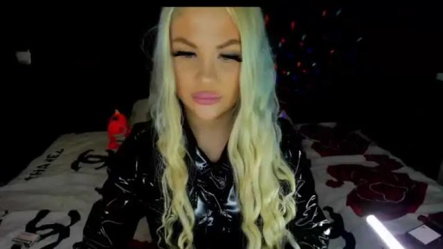 Image 4 of lika823 Stream on Chaturbate on 17 months ago