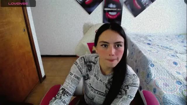 Image 11 of lika_little3 Stream on Chaturbate on 1 month ago