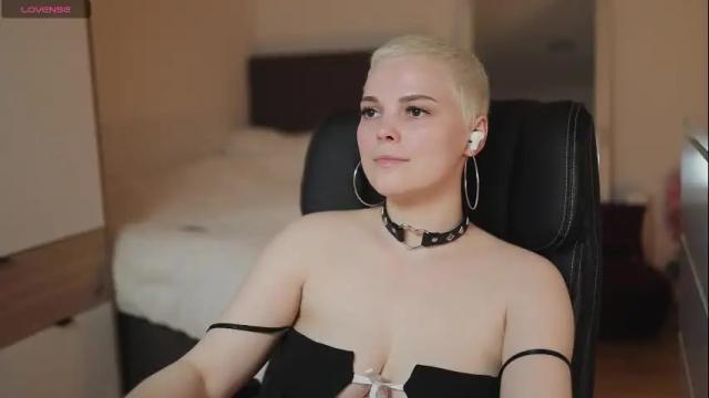 Image 8 of lika_loves_you Stream on Chaturbate on 1 month ago