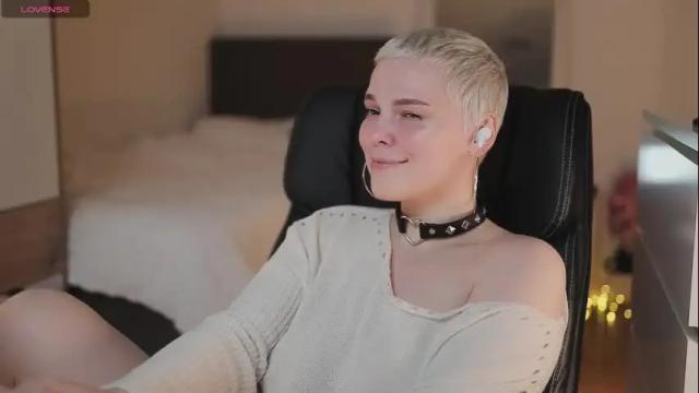 Image 10 of lika_loves_you Stream on Chaturbate on 29 days ago