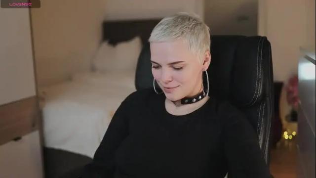 Image 6 of lika_loves_you Stream on Chaturbate on 28 days ago