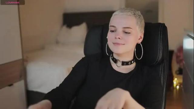 Image 7 of lika_loves_you Stream on Chaturbate on 28 days ago