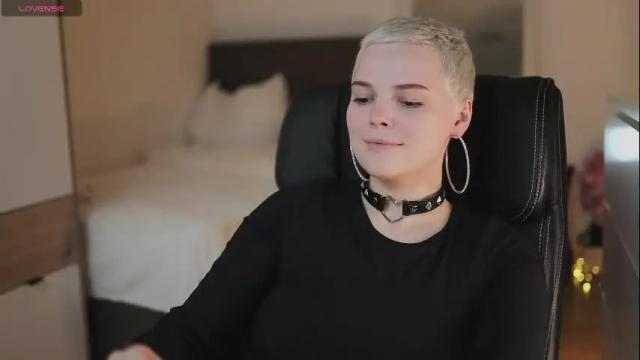 Image 8 of lika_loves_you Stream on Chaturbate on 28 days ago