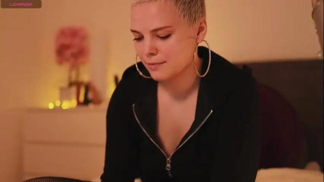 Image 4 of lika_loves_you Stream on Chaturbate on 12 days ago