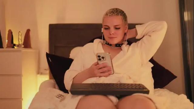 Image 10 of lika_loves_you Stream on Chaturbate on 11 days ago