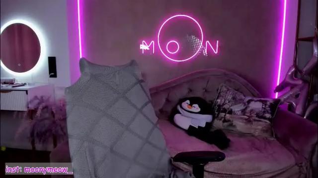 Image 10 of lika_moon Stream on Chaturbate on 2 months ago