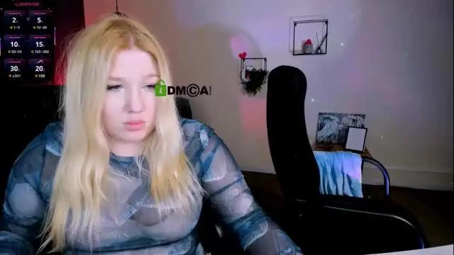 Image 4 of lika_starr Stream on Chaturbate on 1 month ago