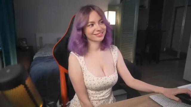 Image 3 of like_pie Stream on Chaturbate on 1 month ago