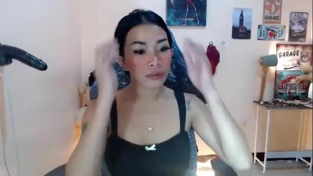 Image 3 of likliklicklengleng Stream on Chaturbate on 1 month ago