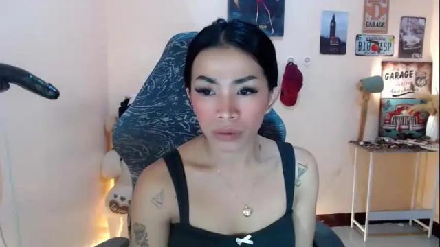 Image 4 of likliklicklengleng Stream on Chaturbate on 1 month ago