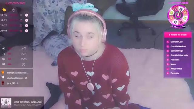 Image 8 of lil_alison_heart Stream on Chaturbate on 15 months ago