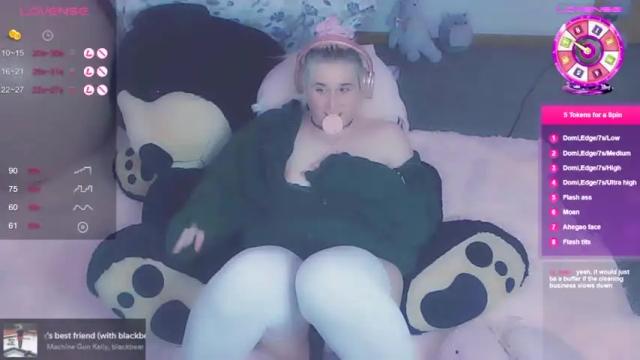 Image 10 of lil_alison_heart Stream on Chaturbate on 15 months ago