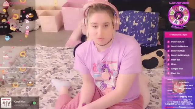Image 11 of lil_alison_heart Stream on Chaturbate on 12 months ago