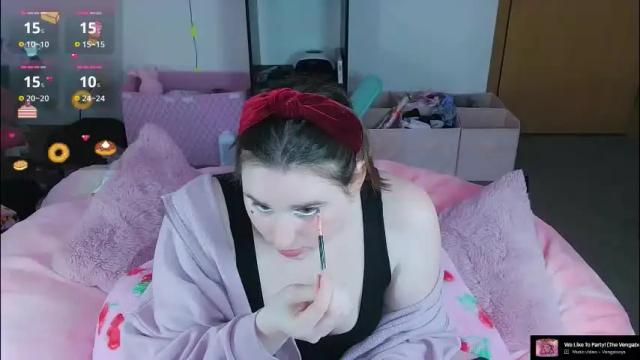 Image 6 of lil_alison_heart Stream on Chaturbate on 11 days ago