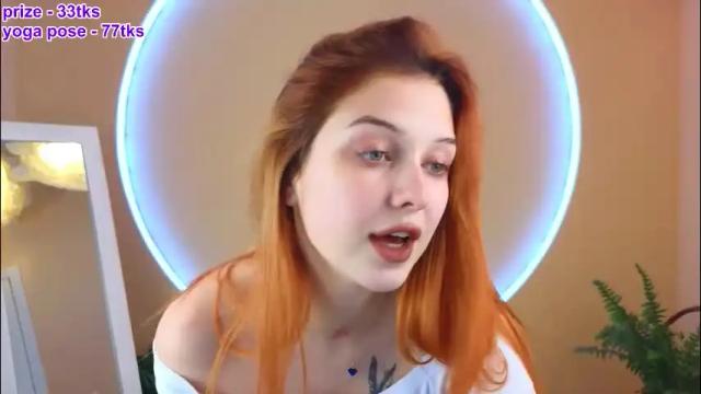 Image 2 of lil_blush_princess Stream on Chaturbate on 2 months ago