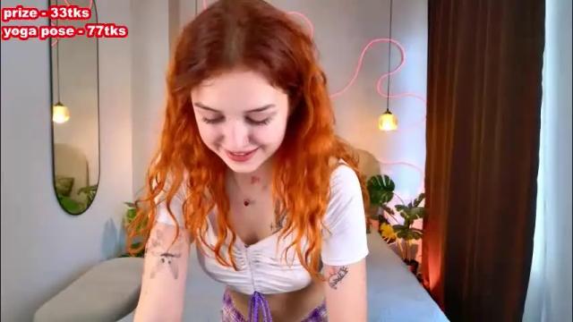 Image 2 of lil_blush_princess Stream on Chaturbate on 1 month ago