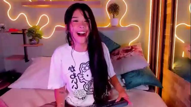 Image 4 of lil_cey Stream on Chaturbate on 3 months ago