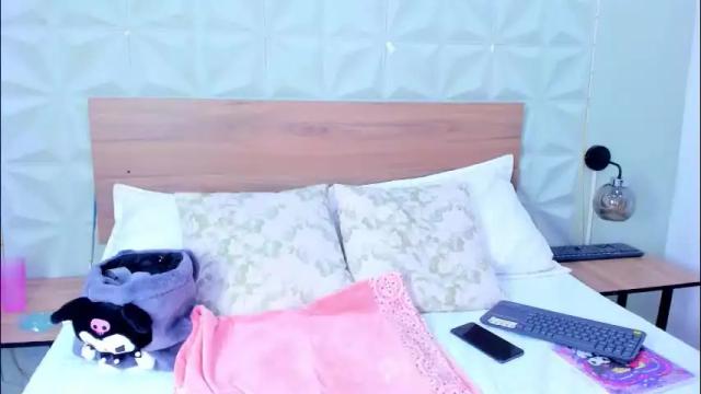 Image 8 of lil_cey Stream on Chaturbate on 2 months ago