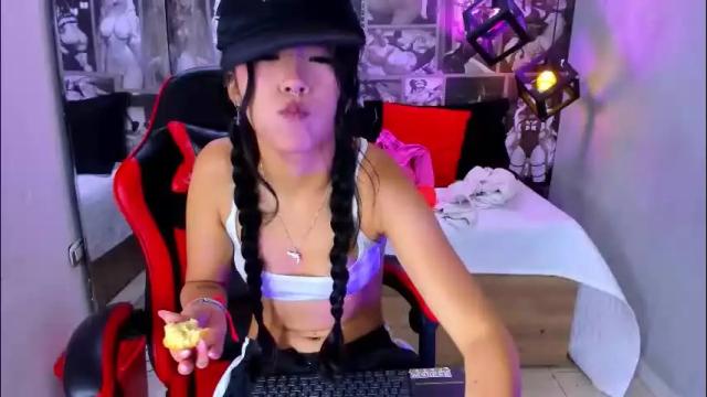 Image 8 of lil_cey Stream on Chaturbate on 1 month ago
