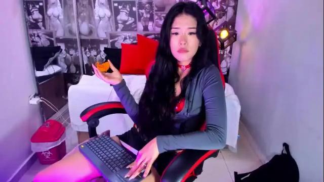 Image 8 of lil_cey Stream on Chaturbate on 1 month ago