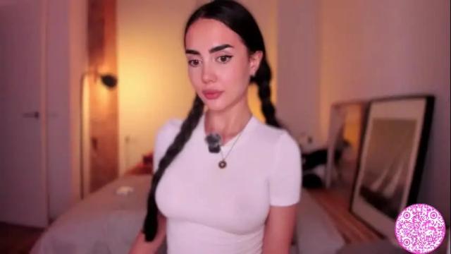 Image 2 of lil_gabbyg Stream on Chaturbate on 20 days ago